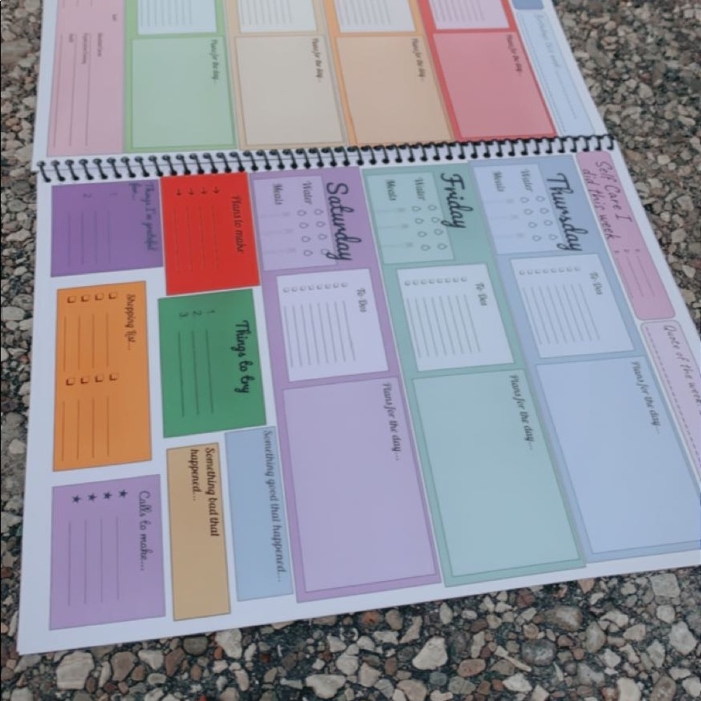Weekly planners - Picture 4 of 8